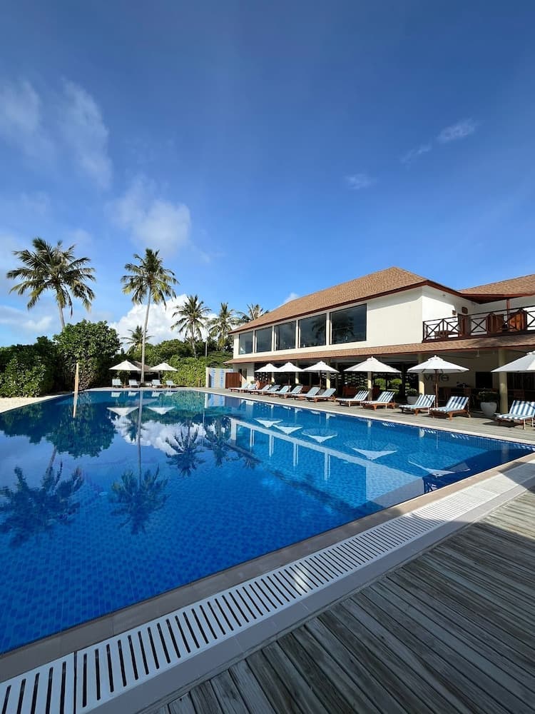 Reethi Faru Resort - View 6