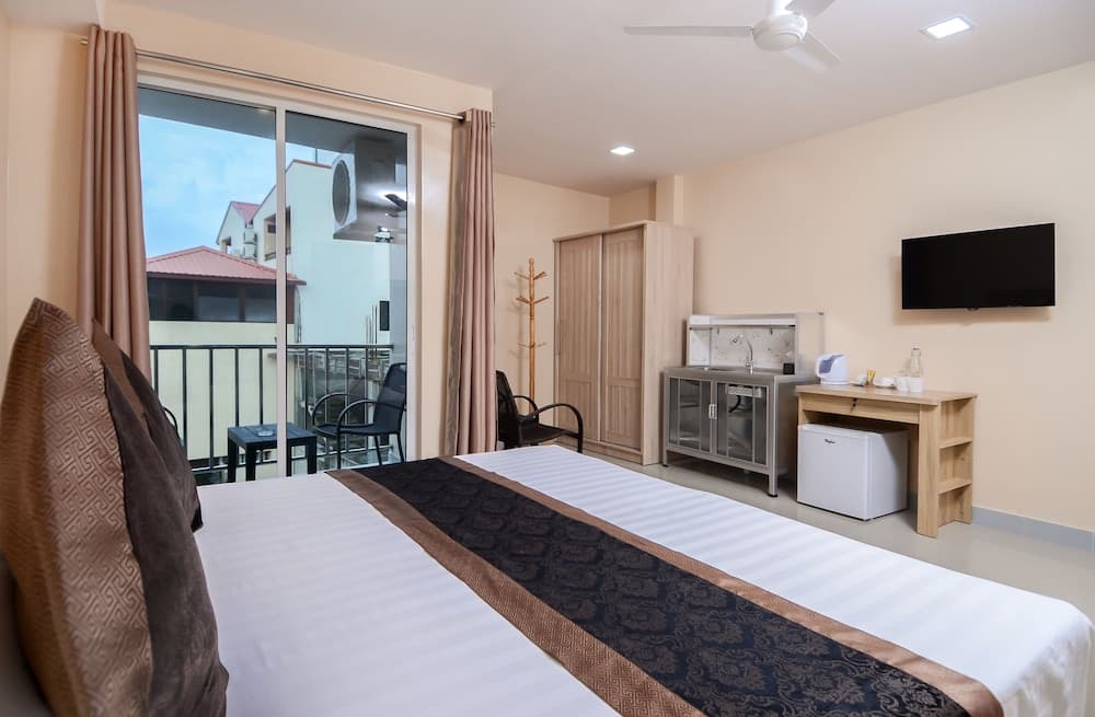 Triton Beach Hotel & Spa - View 92