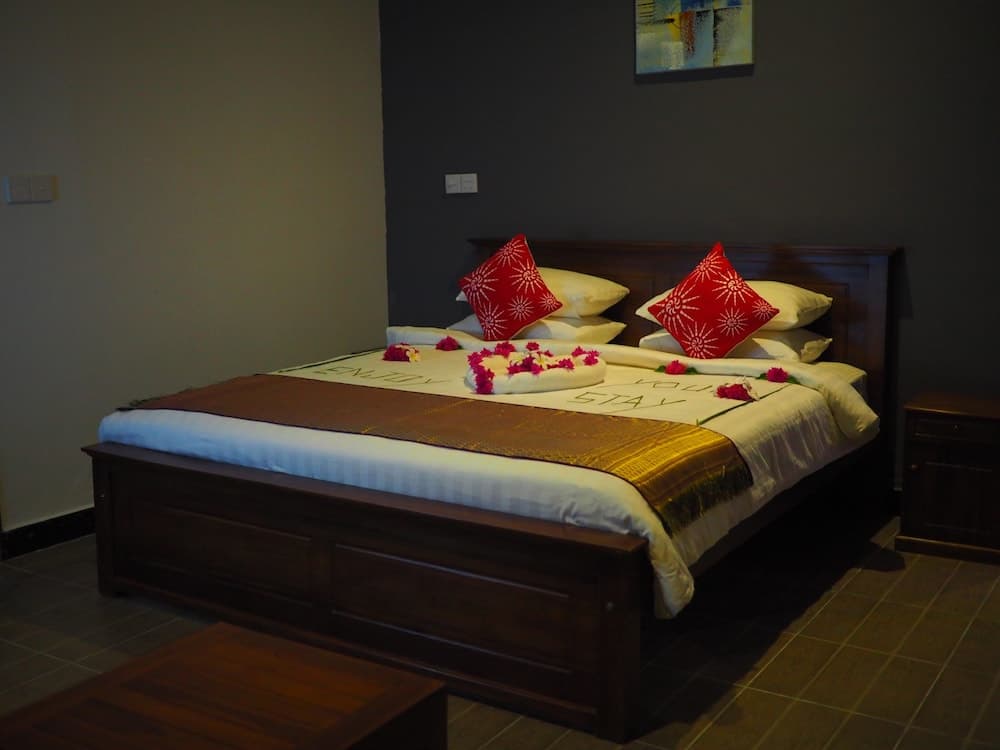 Equator HomeStay - View 17