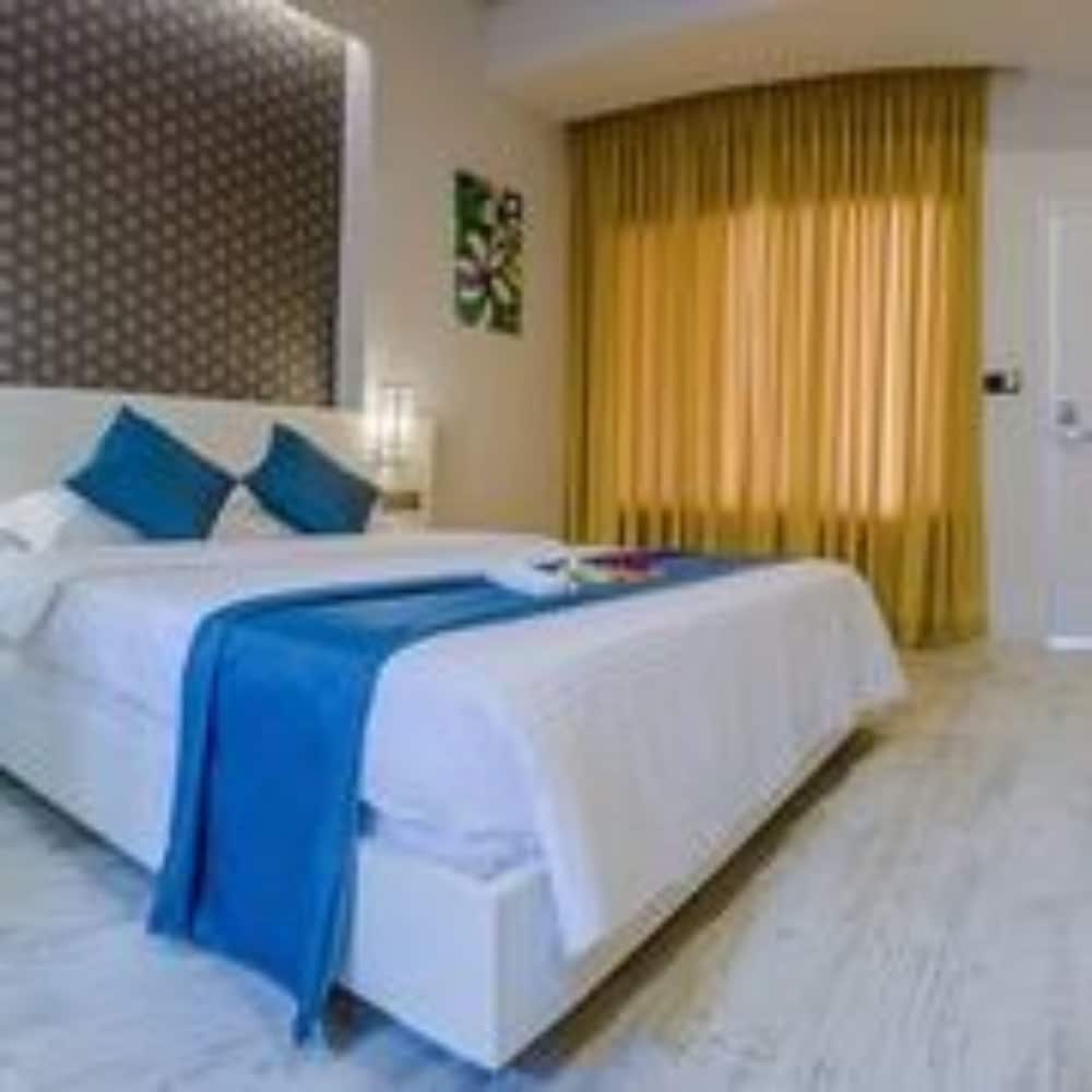Velana Beach Hotel Maldives - View 2