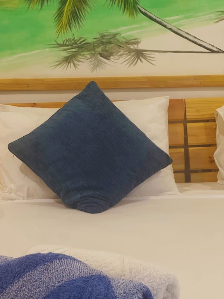 Bahaaru Villa Surf and Stay - View 10