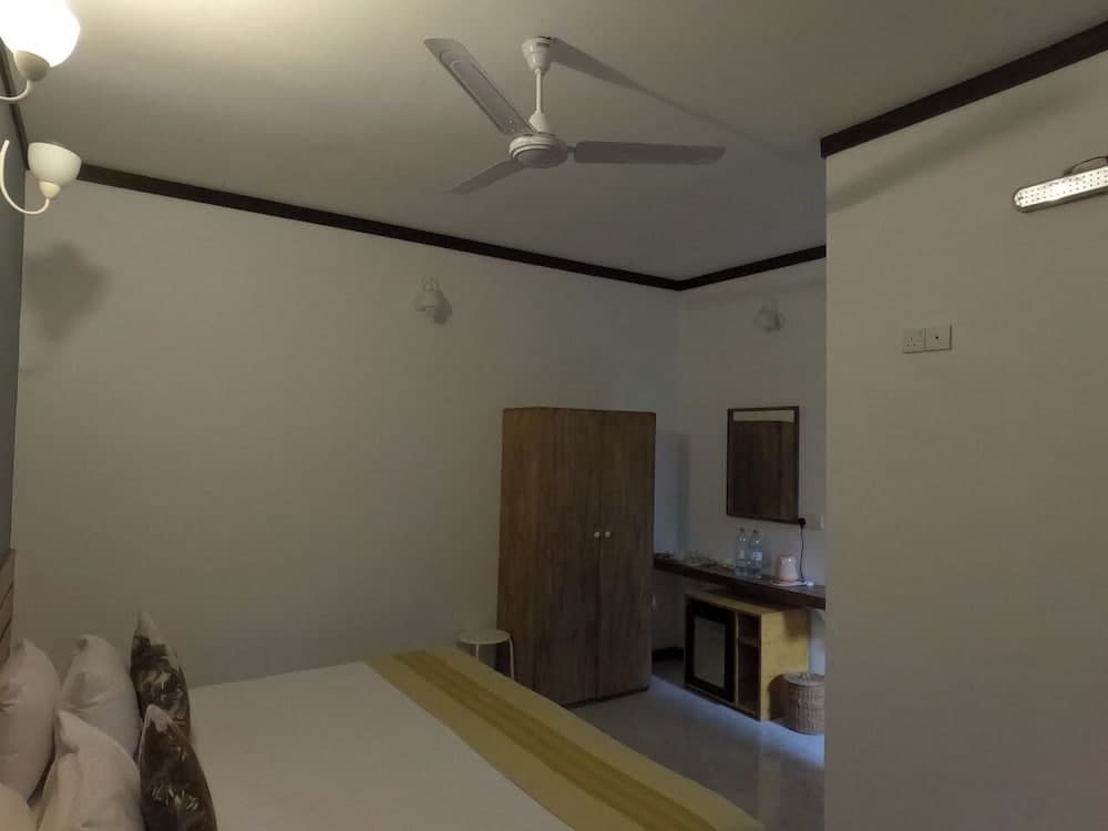 Seascape Retreats Dhigurah - View 16