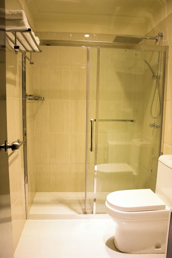 Lagoon Lodge - View 11