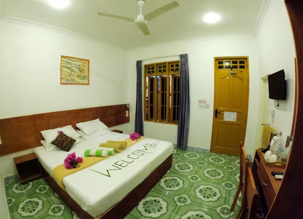 Adroit Beach Inn - View 109