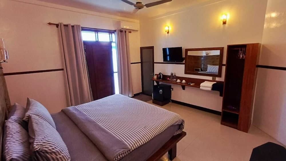 Luk inn at huraa - View 38