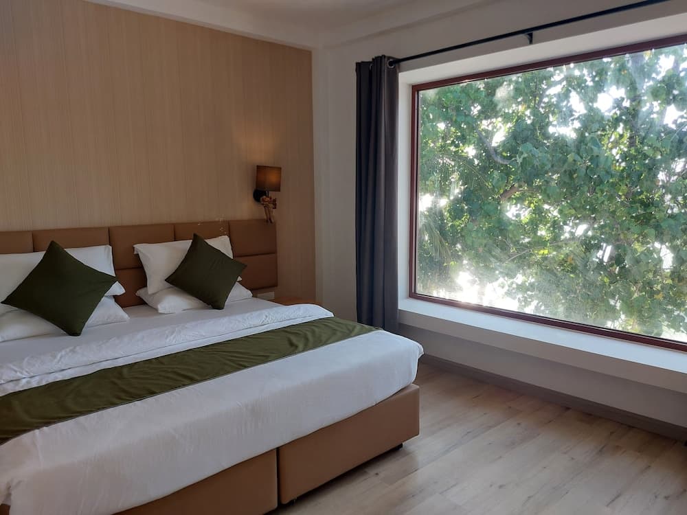 Comfy Cool Breeze by eMzaz - View 10