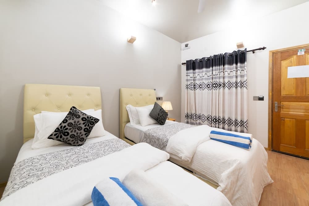 Ukulhas Beach Inn - View 94