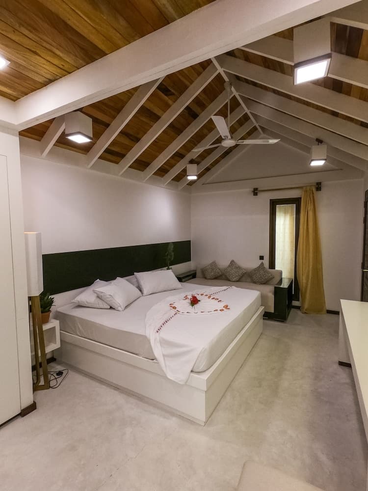Rasdhoo Apartment Lodge - View 1