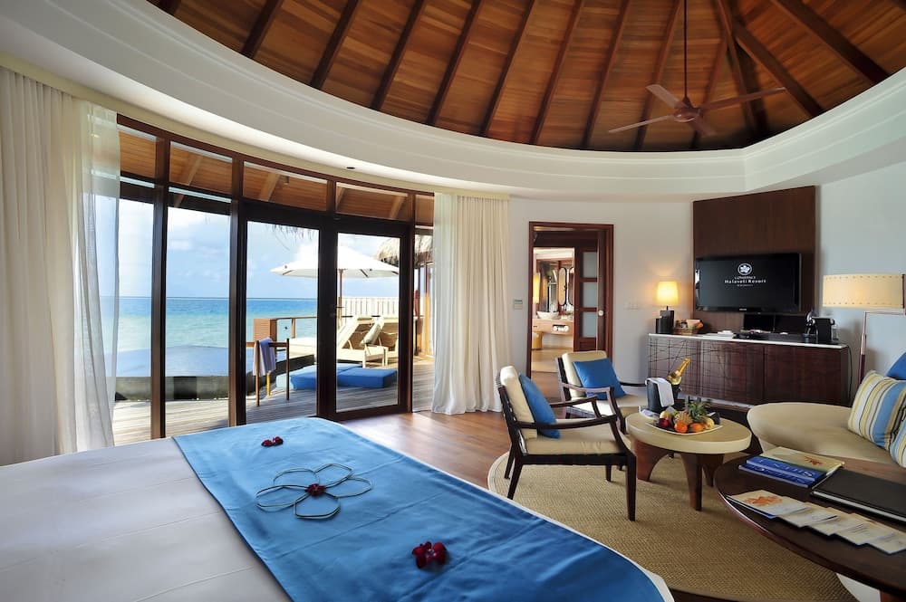 Constance Halaveli - View 49