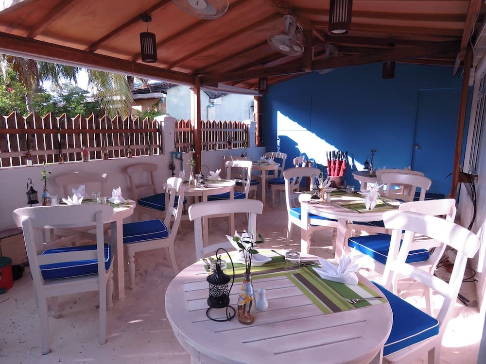 Luk inn at huraa - View 2
