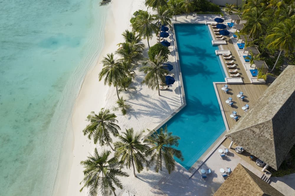 Emerald Faarufushi Resort & Spa - View 201