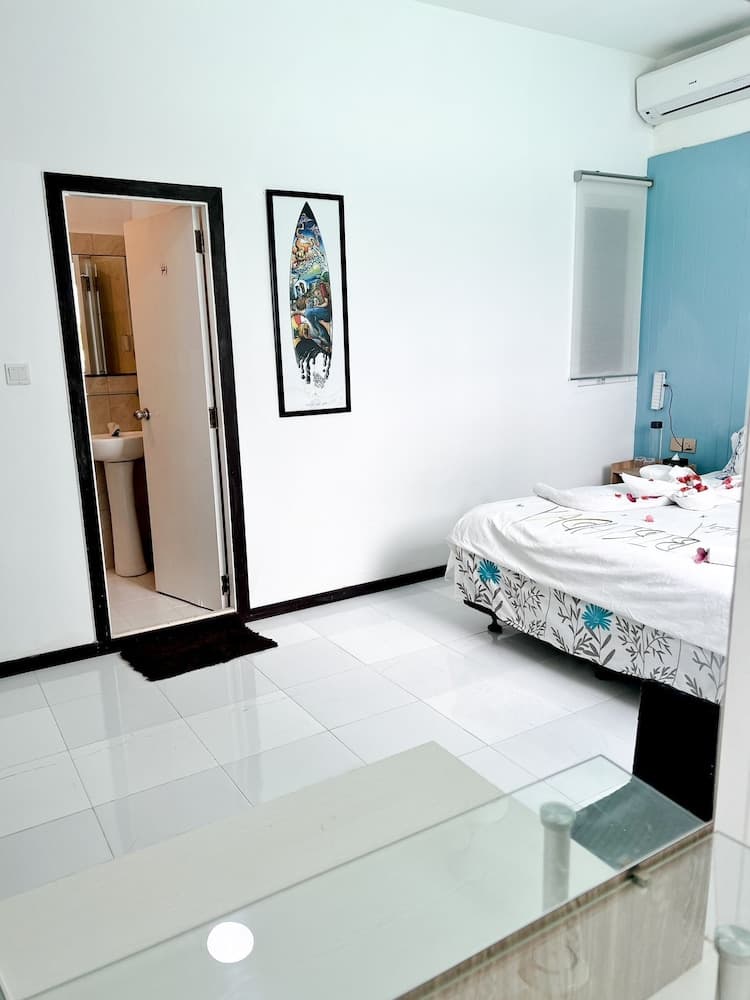 Wave Crest Retreat - View 31