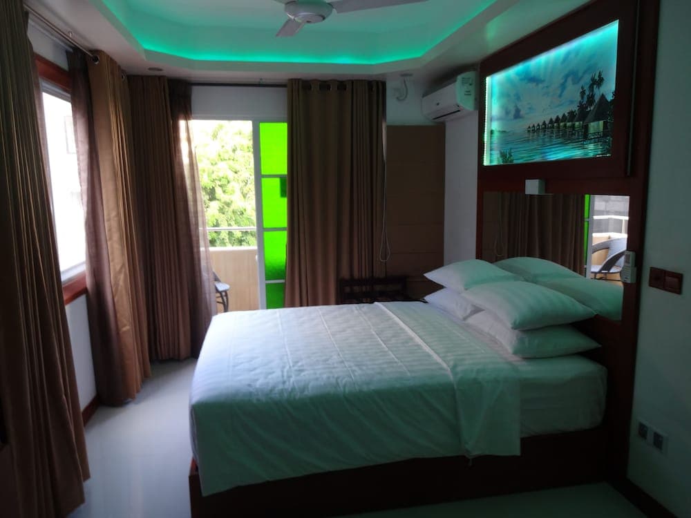 Six In One - View 4