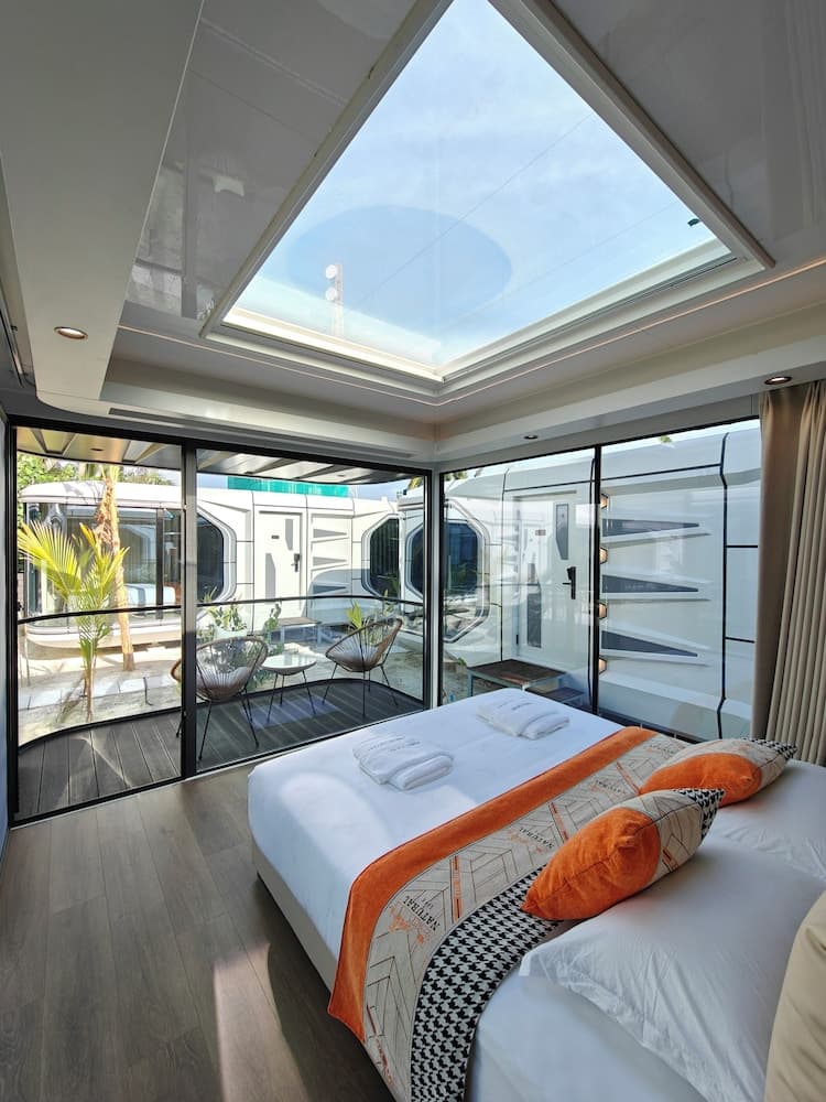 Sunny Pavilion - View 4