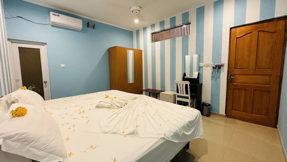 Midsummer Thulusdhoo - View 8