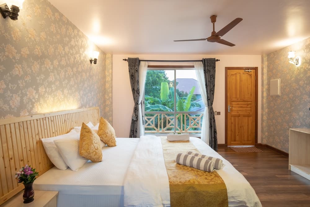 Ostrov Palm Villa - View 9