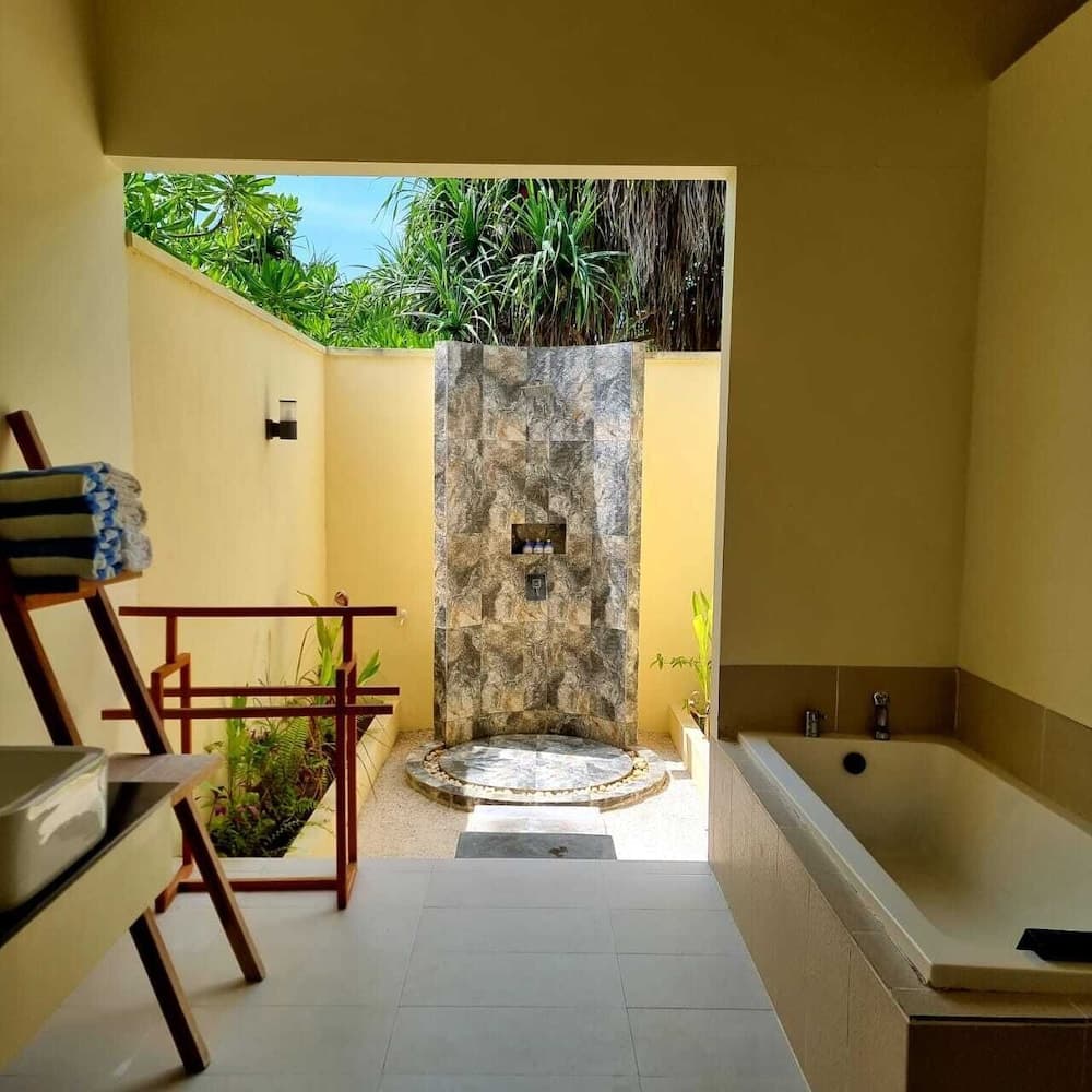 Hondaafushi Island Resort - View 60