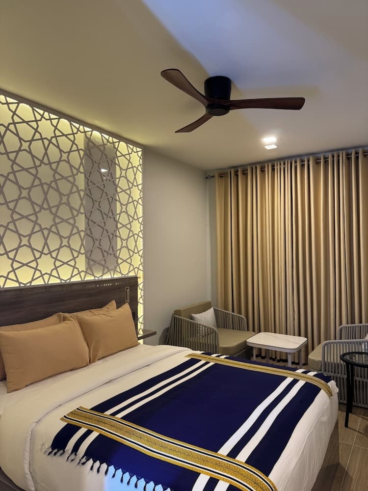 Avyanna Gulhi Beach - View 13