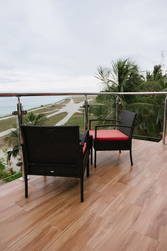 Reef Edge Thulusdhoo - View 4