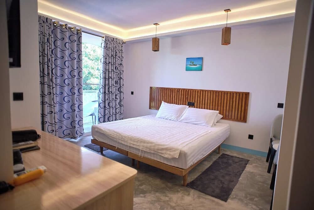 Silver County Fuvahmulah - View 4