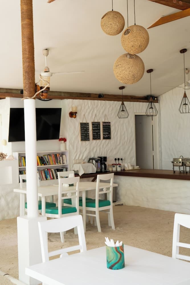 Vaali Maldives Island Escapes & Dive - View 3