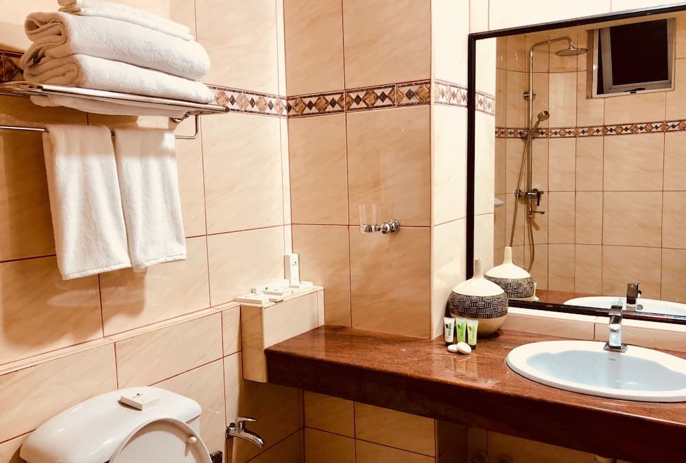 Local Escape Boutique - View 26