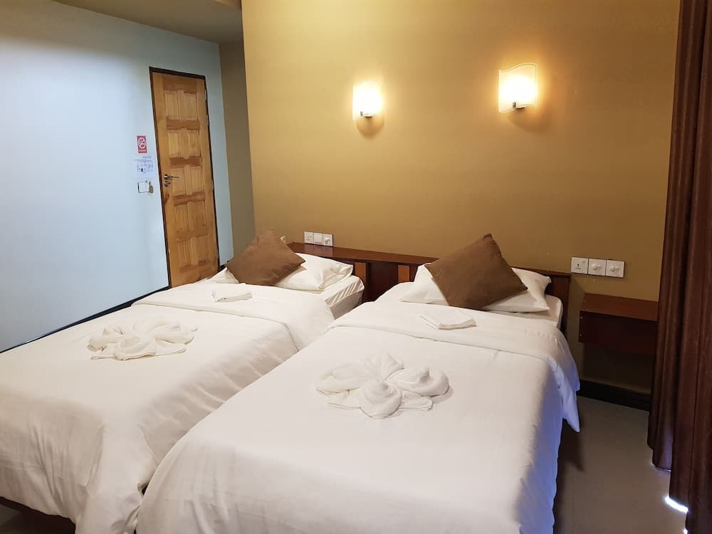 Hibiscus Holidays - View 6