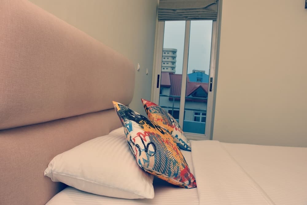 Local Escape Boutique - View 17