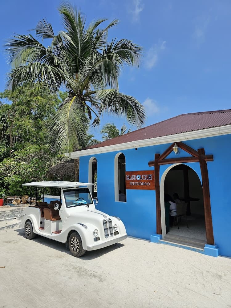 Island Luxury Fehendhoo - View 20
