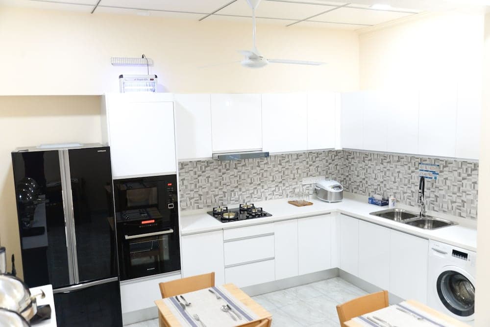 Cliff  Retreat - View 9