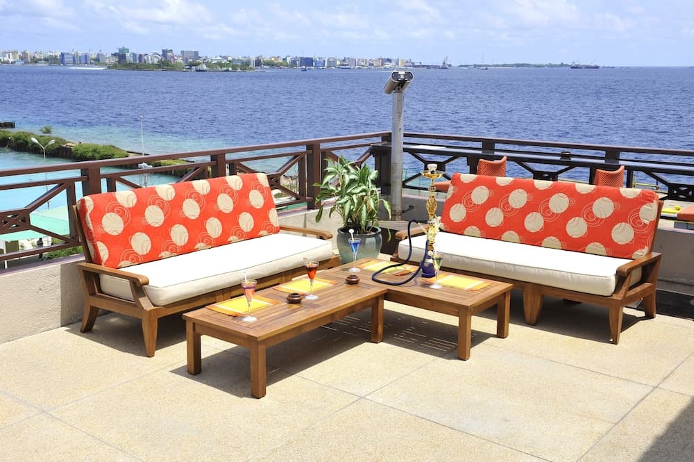 Hulhule Island Hotel - View 38