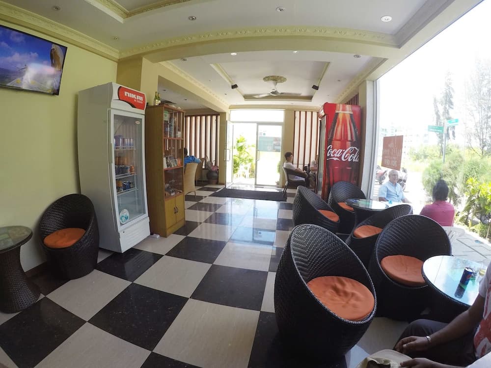 UI Inn - View 14