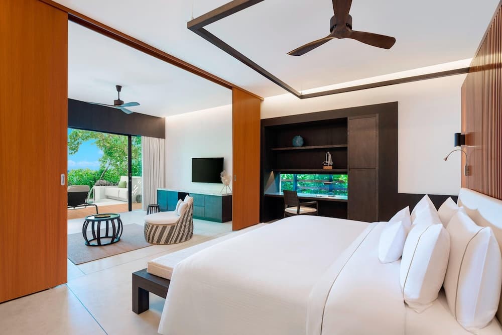 The Westin Maldives Miriandhoo Resort - View 52
