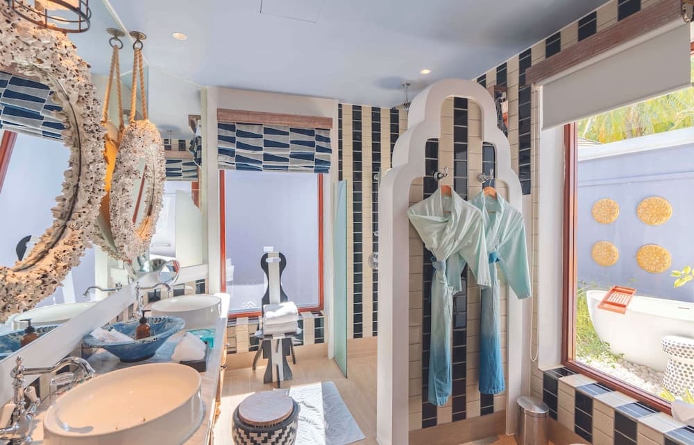 SAii Lagoon Maldives, Curio Collection by Hilton - View 135