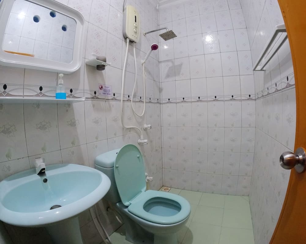 Adroit Beach Inn - View 137