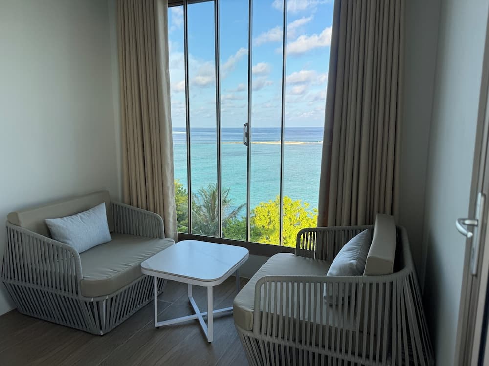 Avyanna Gulhi Beach - View 53