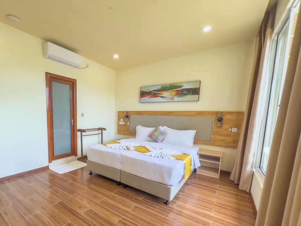 Rehendhi Villa - View 8