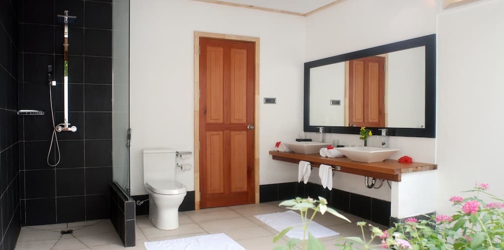 Vilamendhoo Island Resort & Spa - View 89