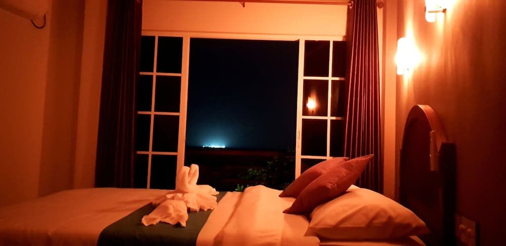 Hibiscus Holidays - View 24