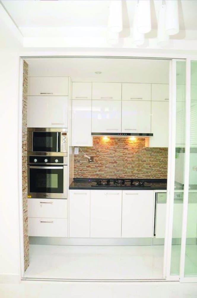 Airport Beach Hotel - View 7