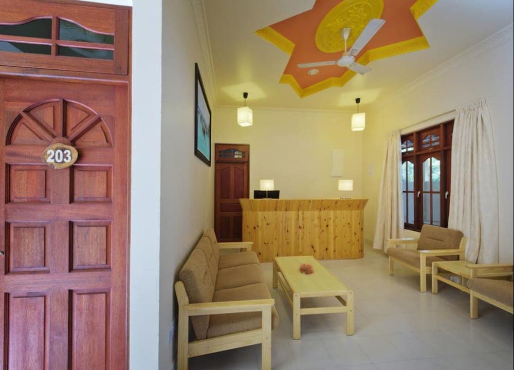 Thoddoo Retreat - View 12