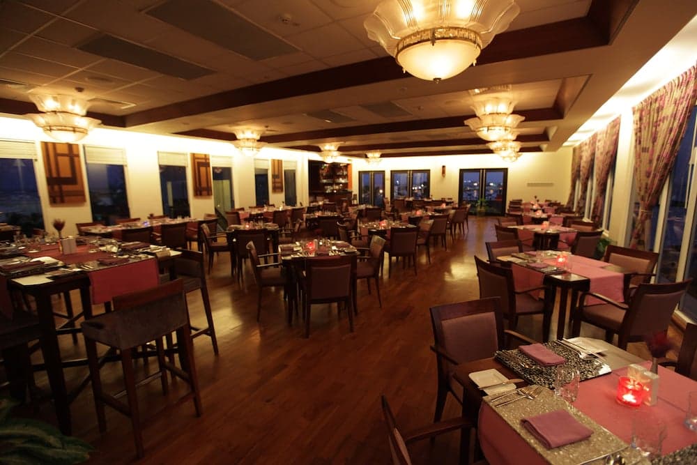 Hulhule Island Hotel - View 56