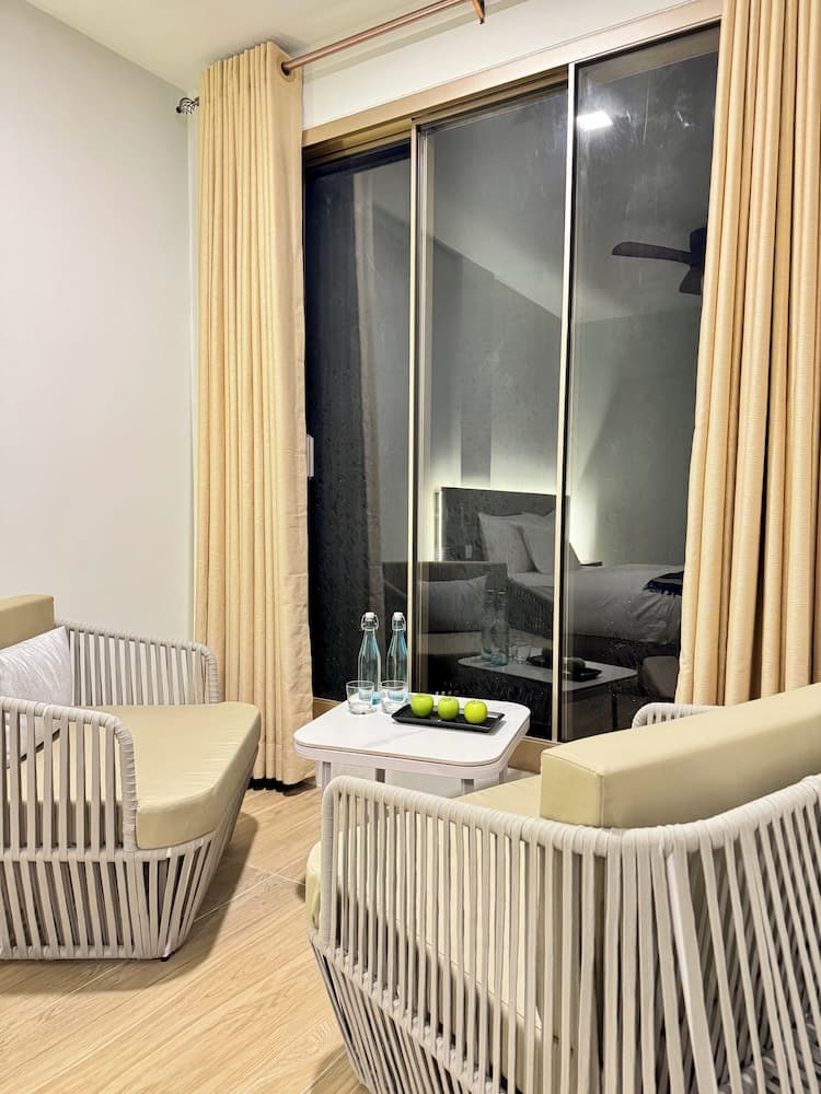 Avyanna Gulhi Beach - View 52