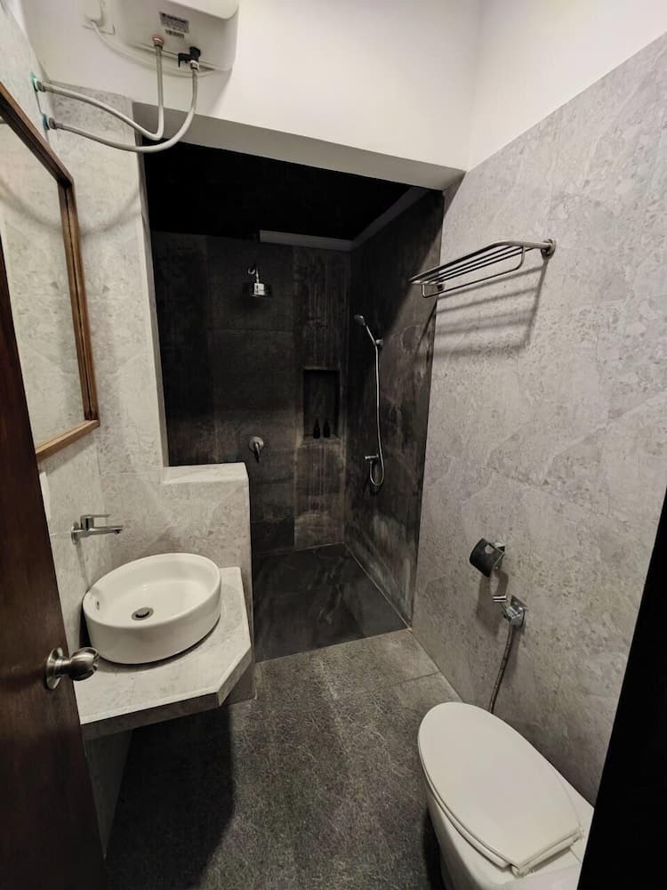 Seascape Retreats Dhigurah - View 10