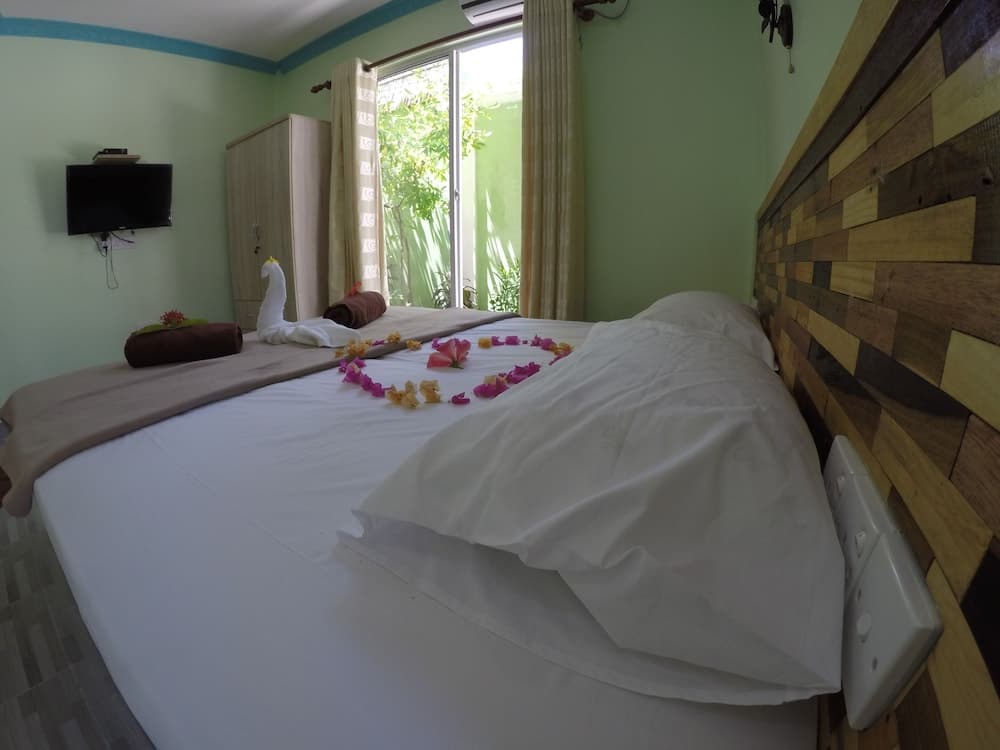 Medhufaru Inn - View 35