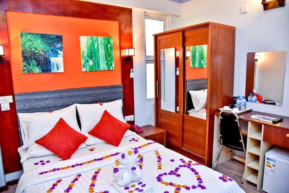 Crystal Crown - View 9