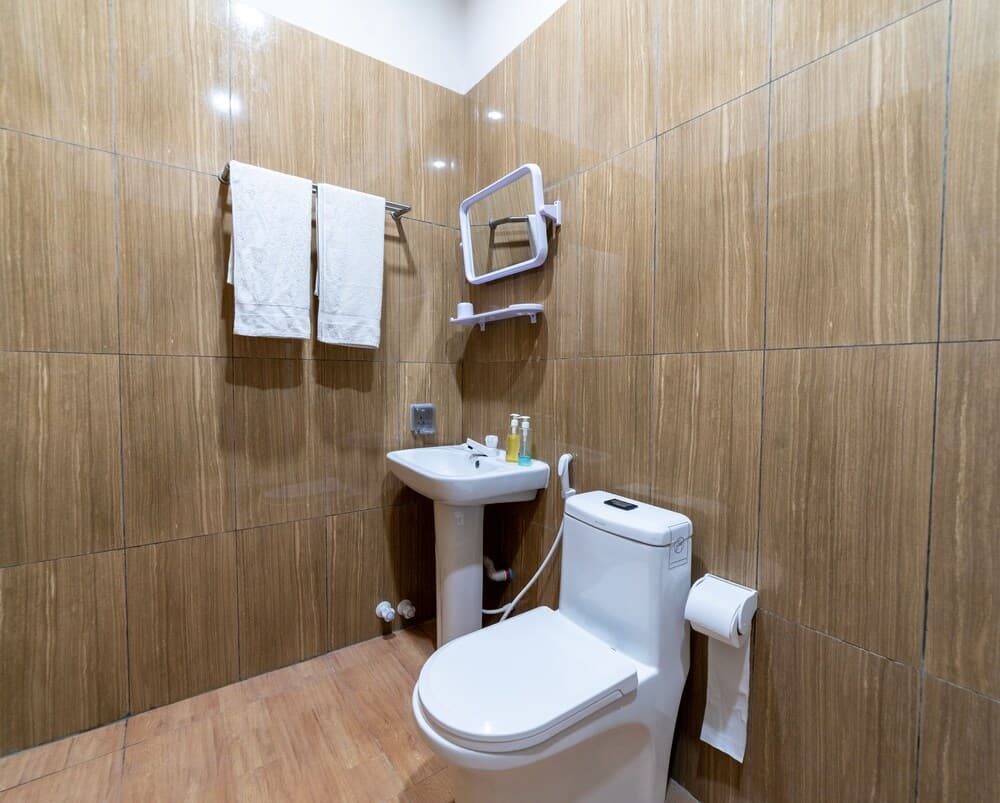 Ukulhas Beach Inn - View 9