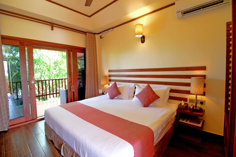 Araamu Hotels Maldives - View 9