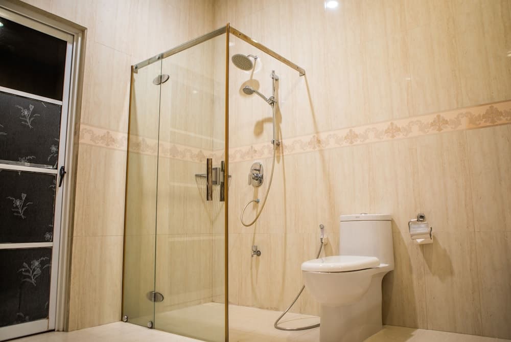 Charming Holiday Lodge - View 14