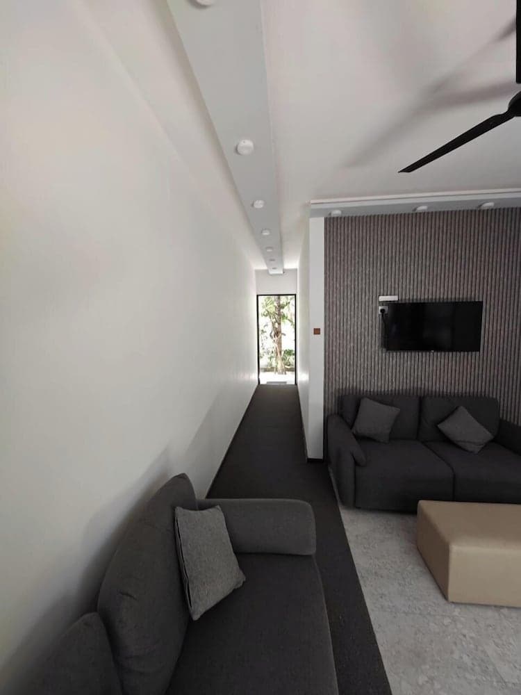 Seascape Retreats Dhigurah - View 1